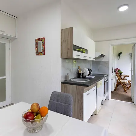 Apartment Fiki